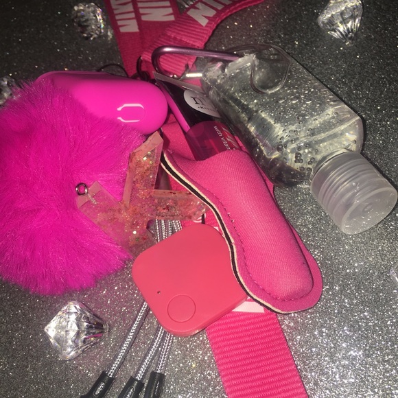 Loaded Keychains - Picture 5 of 6